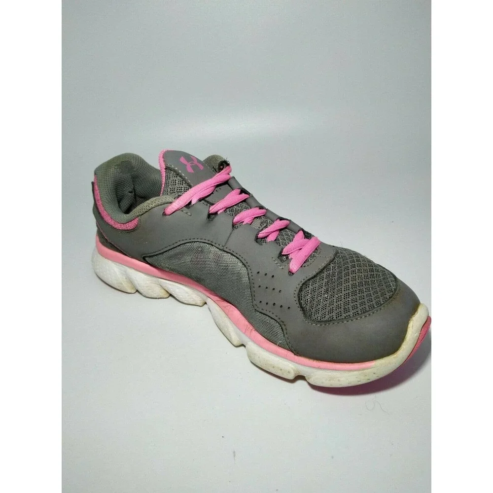 Women’s Under Armour Gray/Pink Sneakers 8.5